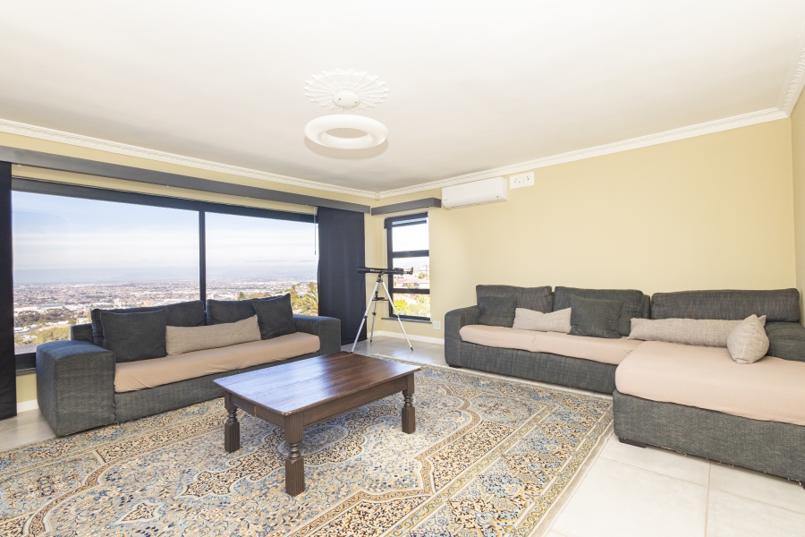4 Bedroom Property for Sale in Loevenstein Western Cape